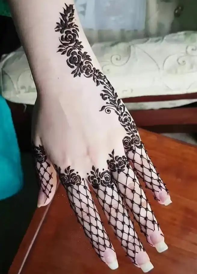 Finger Mehndi Design