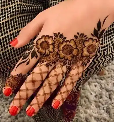 Finger Mehndi Design