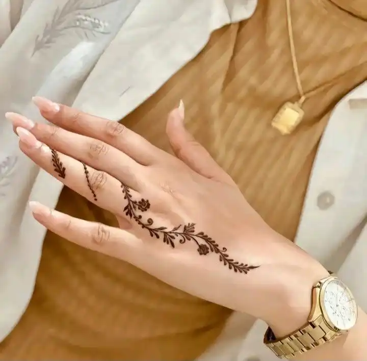 Finger Mehndi Design