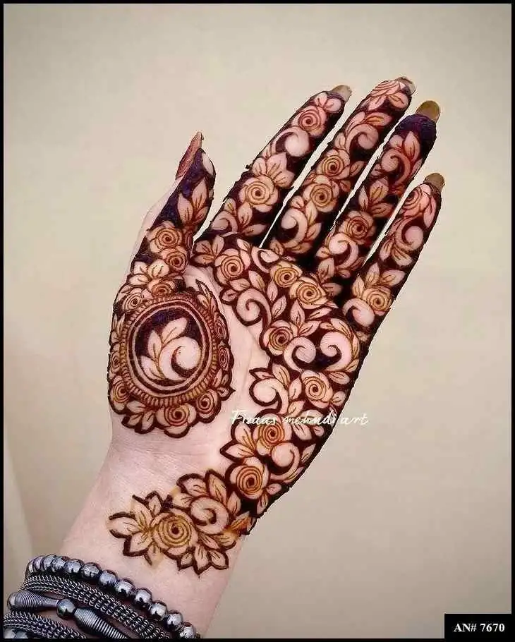 Front Hand Mehndi