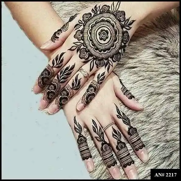 Girls Mehndi Design