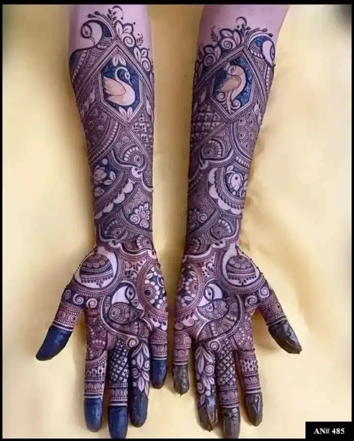 Girls Mehndi Design