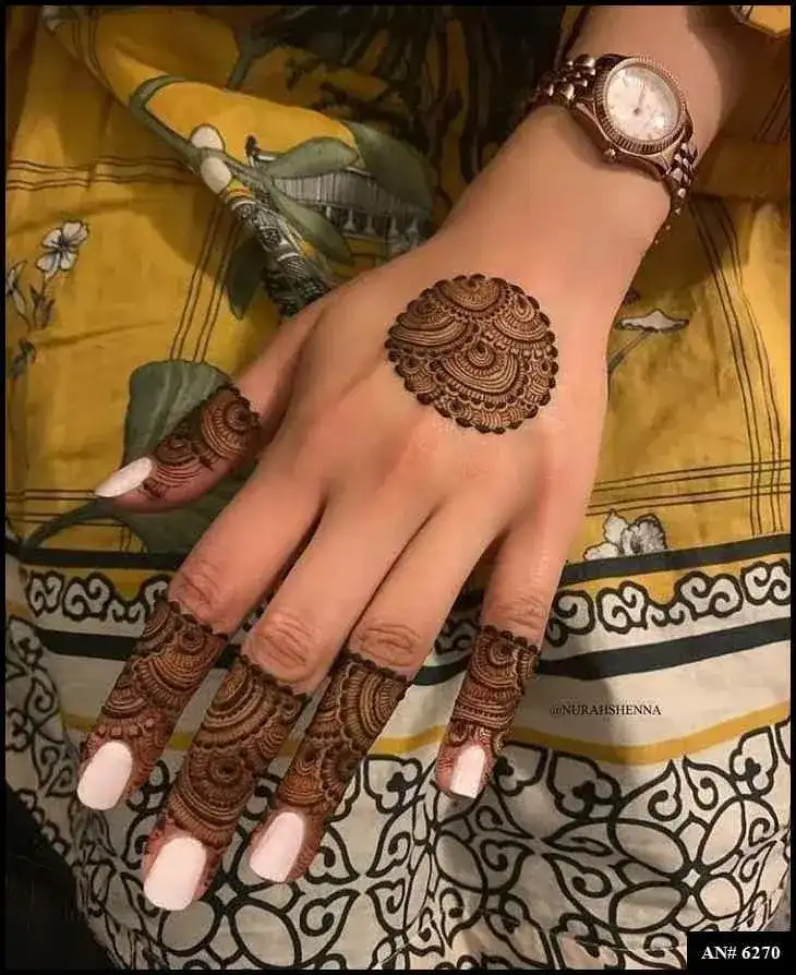 Girls Mehndi Design
