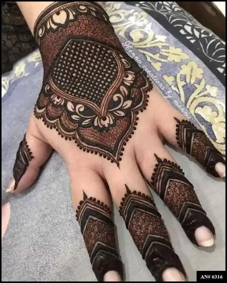 Girls Mehndi Design