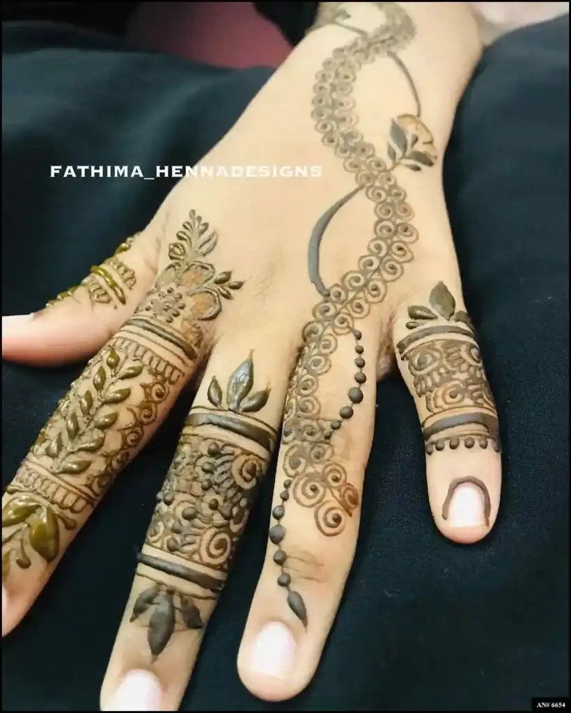 Girls Mehndi Design