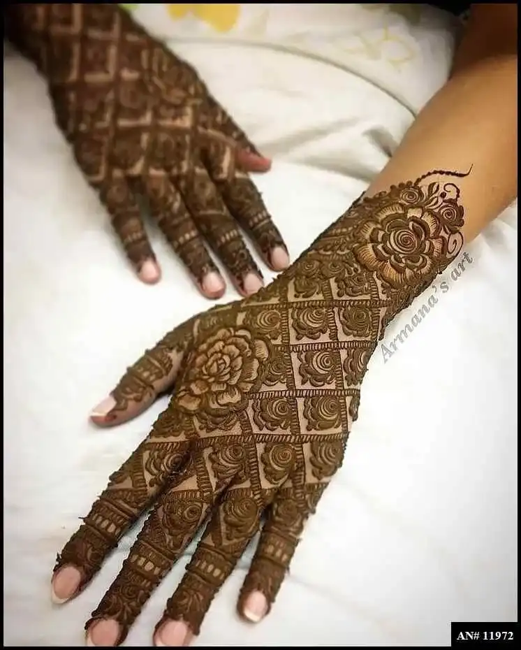 Girls Mehndi Design