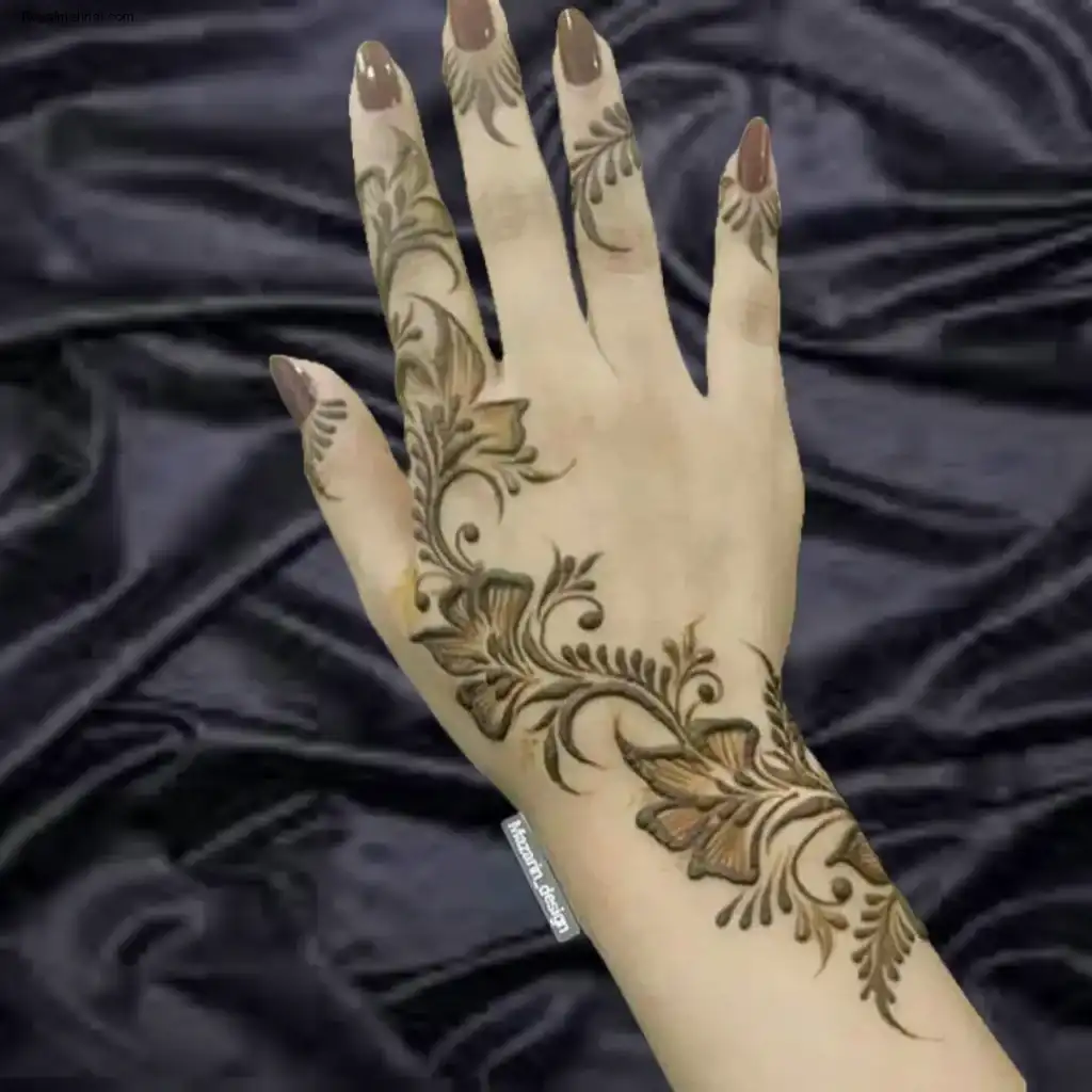 Girls Mehndi Design
