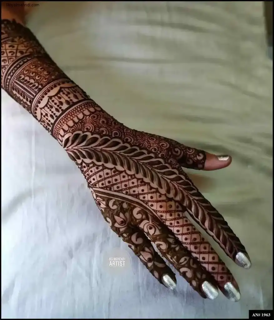 Girls Mehndi Design