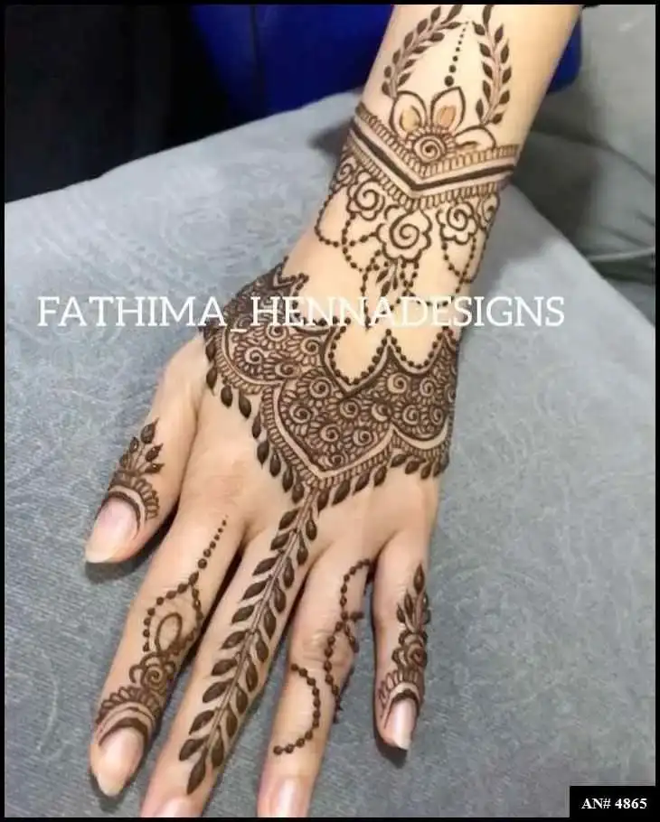 Pakistani Mehndi Design
