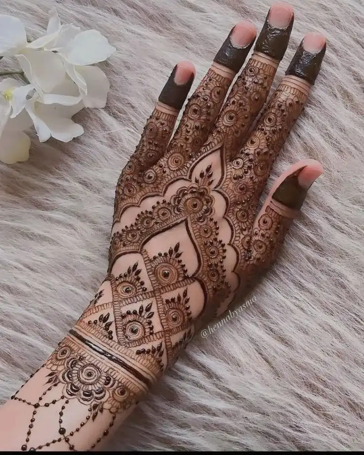 Ramadan Mehndi Design