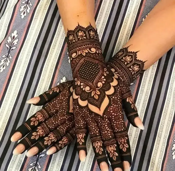 Ramadan Mehndi Design