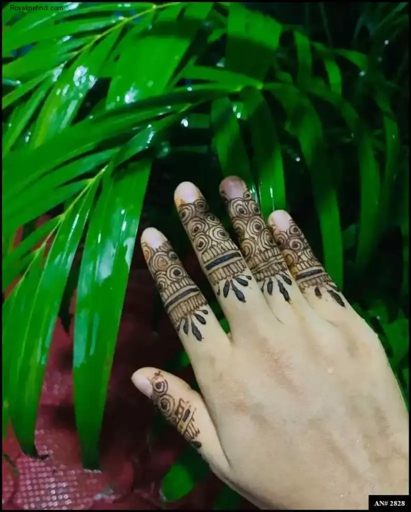 Khafif Mehndi Design