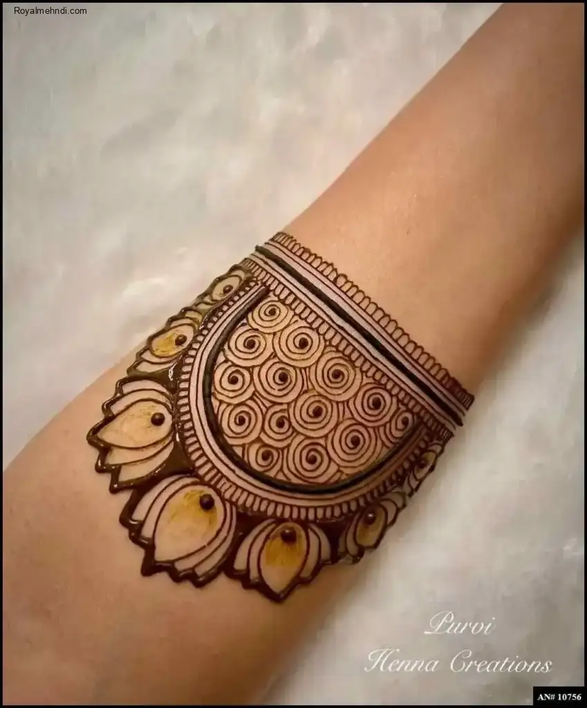 Khafif Mehndi Design
