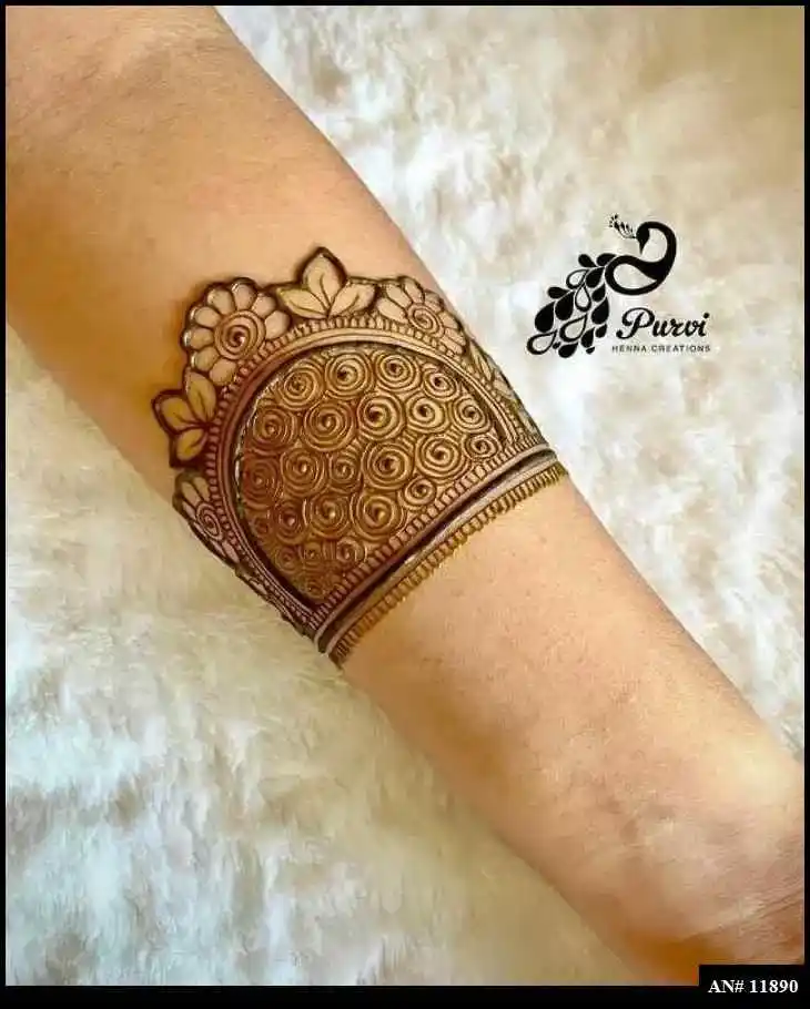 Khafif Mehndi Design