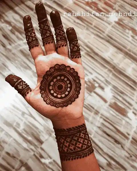 Modern Mehndi Design