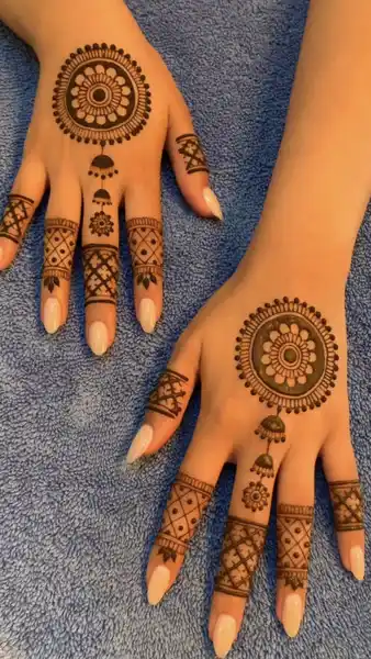 Modern Mehndi Design
