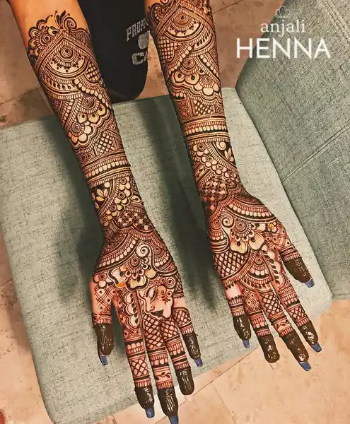 Modern Mehndi Design