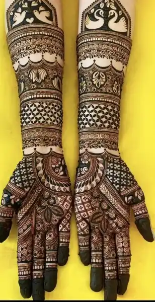Modern Mehndi Design