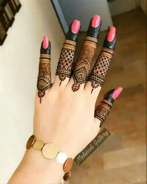 Modern Mehndi Design